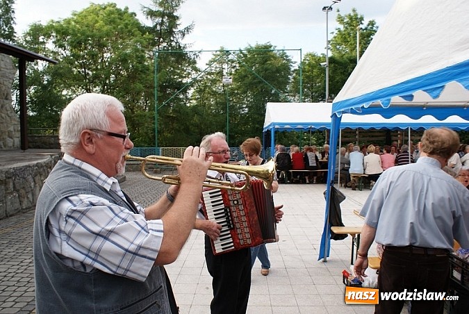Zdjęcie w galerii na portalu naszwodzislaw.com: Chóry jastrzębskich dekanatów spotkały się w Mszanie wiadomości z regionu