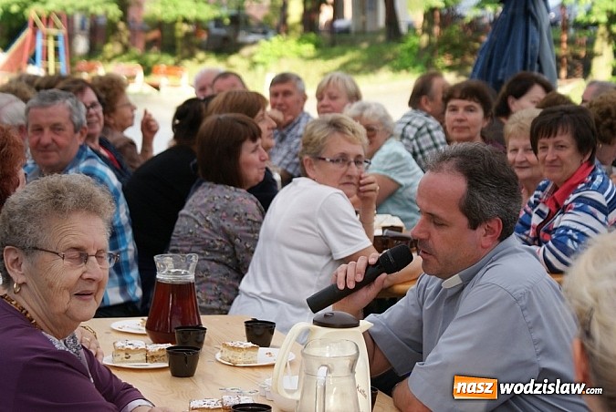 Zdjęcie w galerii na portalu naszwodzislaw.com: Chóry jastrzębskich dekanatów spotkały się w Mszanie wiadomości z regionu