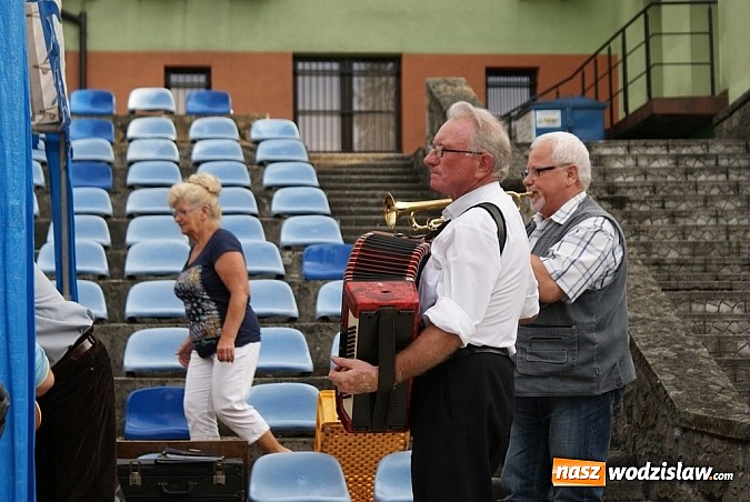 Zdjęcie w galerii na portalu naszwodzislaw.com: Chóry jastrzębskich dekanatów spotkały się w Mszanie wiadomości z regionu