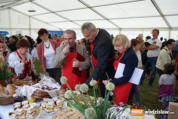 Zdjęcie w galerii na portalu naszwodzislaw.com: Nasze gospodynie z najlepszym kołoczem! wiadomości z regionu