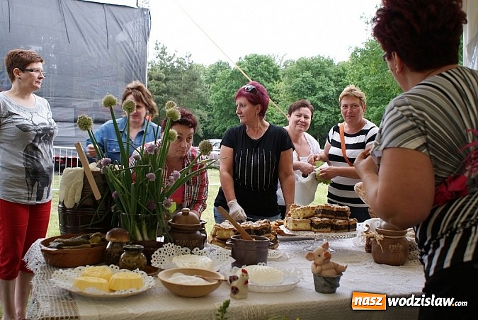 Zdjęcie w galerii na portalu naszwodzislaw.com: Nasze gospodynie z najlepszym kołoczem! wiadomości z regionu