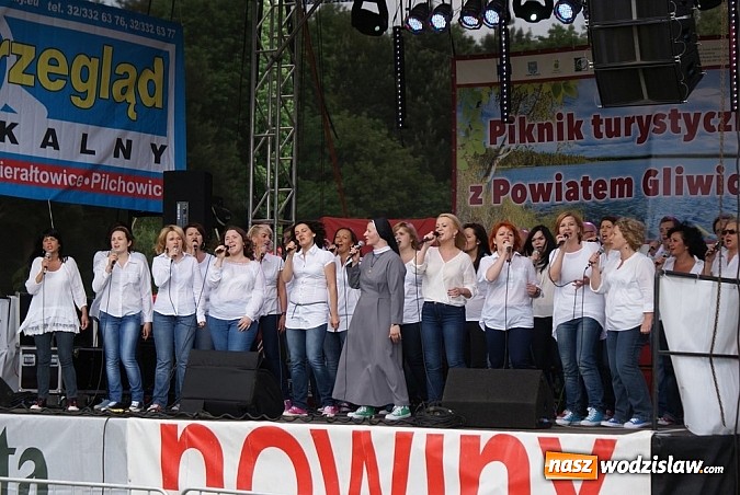 Zdjęcie w galerii na portalu naszwodzislaw.com: Nasze gospodynie z najlepszym kołoczem! wiadomości z regionu