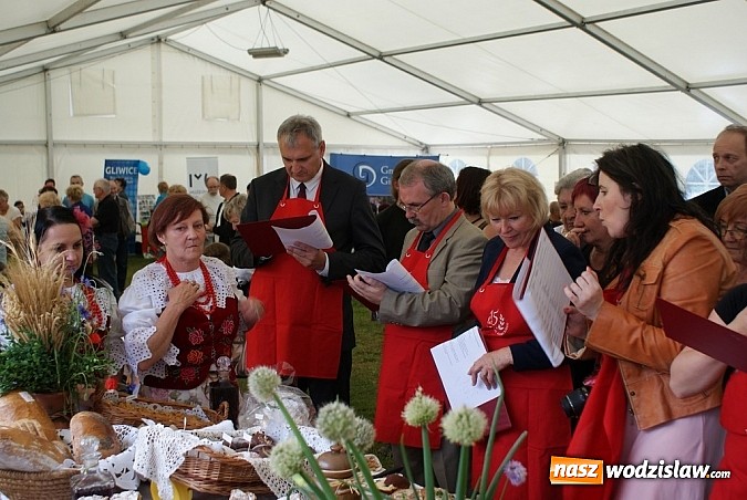 Zdjęcie w galerii na portalu naszwodzislaw.com: Nasze gospodynie z najlepszym kołoczem! wiadomości z regionu