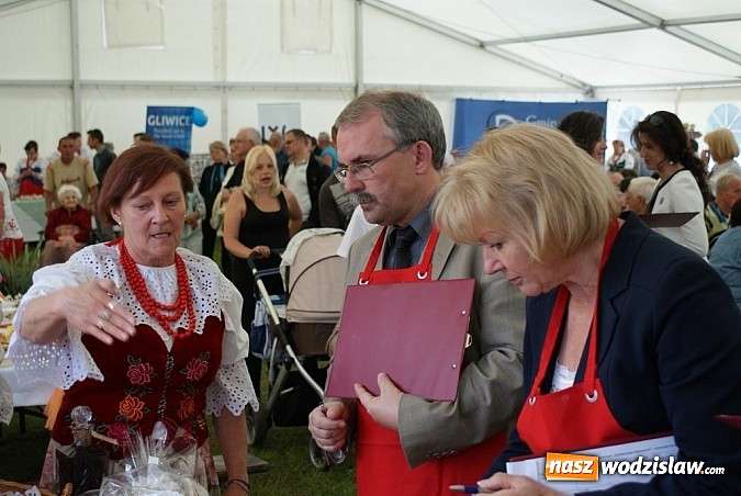 Zdjęcie w galerii na portalu naszwodzislaw.com: Nasze gospodynie z najlepszym kołoczem! wiadomości z regionu