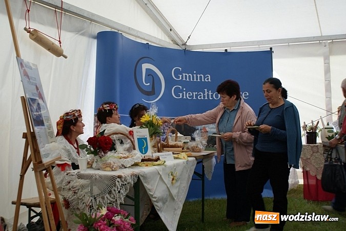 Zdjęcie w galerii na portalu naszwodzislaw.com: Nasze gospodynie z najlepszym kołoczem! wiadomości z regionu