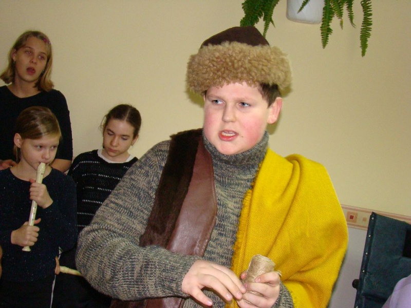 Zdjęcie w galerii na portalu naszwodzislaw.com: Ucieszyły ich odwiedziny młodych wiadomości z regionu