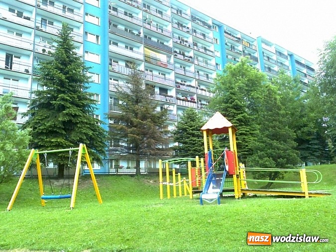 Zdjęcie w galerii na portalu naszwodzislaw.com: Kolejne przedszkole ma nowy plac zabaw wiadomości z regionu