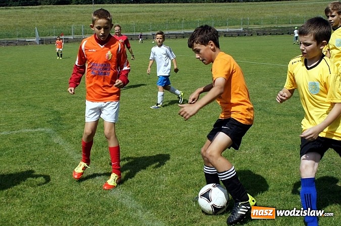 Zdjęcie w galerii na portalu naszwodzislaw.com: Turniej piłkarski szkół podstawowych wiadomości z regionu
