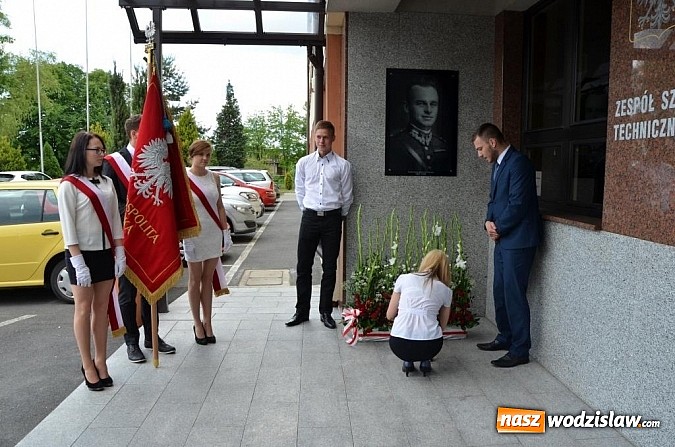 Zdjęcie w galerii na portalu naszwodzislaw.com: Dzień Patrona w Zespole Szkół Technicznych wiadomości z regionu