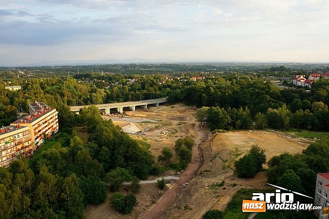 Zdjęcie w galerii na portalu naszwodzislaw.com: Powstający park rozrywki z lotu ptaka wiadomości z regionu