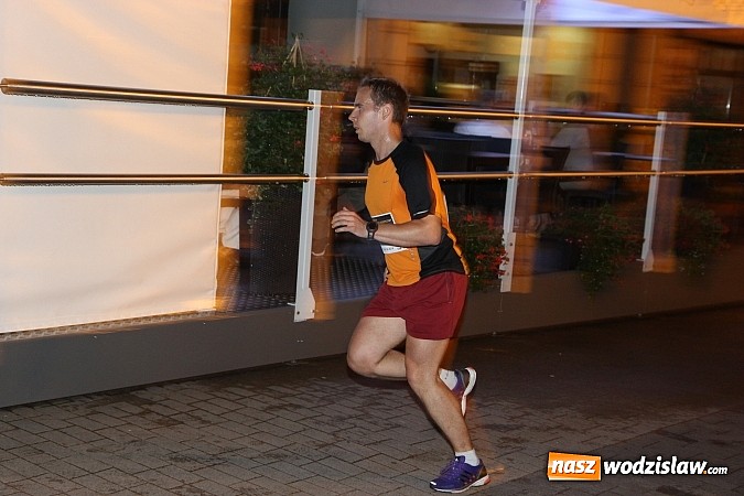 Zdjęcie w galerii na portalu naszwodzislaw.com: Mieszkańcy powiatu wodzisławskiego na trasie Rybnickiego Półmaratonu Księżycowego wiadomości z regionu