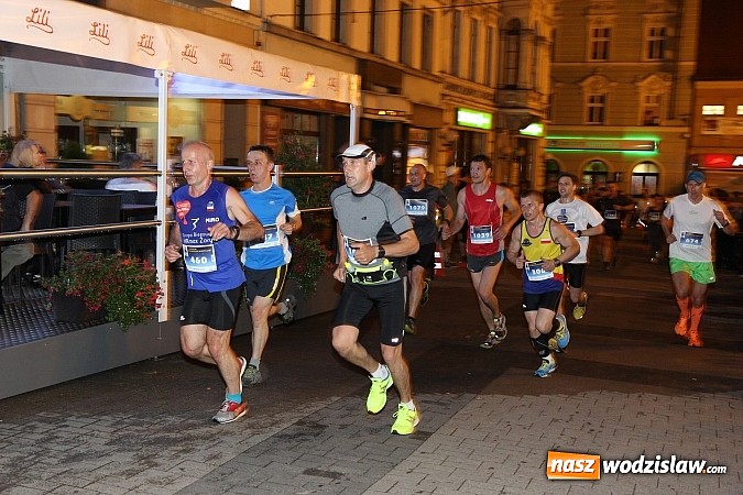 Zdjęcie w galerii na portalu naszwodzislaw.com: Mieszkańcy powiatu wodzisławskiego na trasie Rybnickiego Półmaratonu Księżycowego wiadomości z regionu