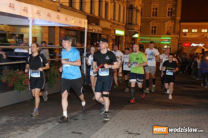 Zdjęcie w galerii na portalu naszwodzislaw.com: Mieszkańcy powiatu wodzisławskiego na trasie Rybnickiego Półmaratonu Księżycowego wiadomości z regionu