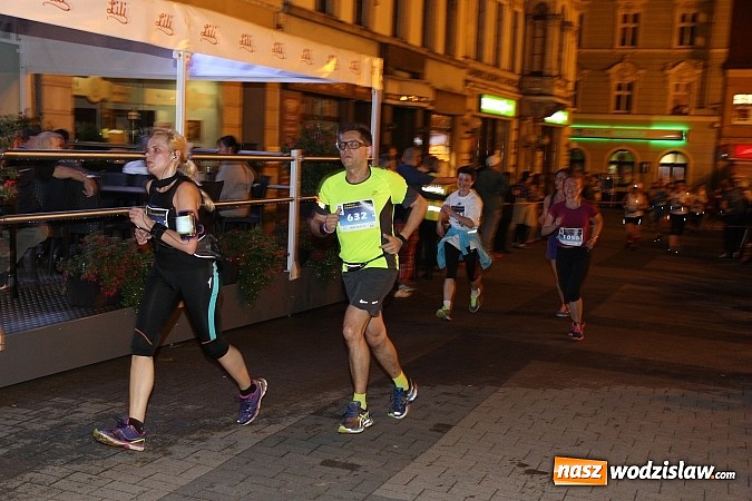 Zdjęcie w galerii na portalu naszwodzislaw.com: Mieszkańcy powiatu wodzisławskiego na trasie Rybnickiego Półmaratonu Księżycowego wiadomości z regionu