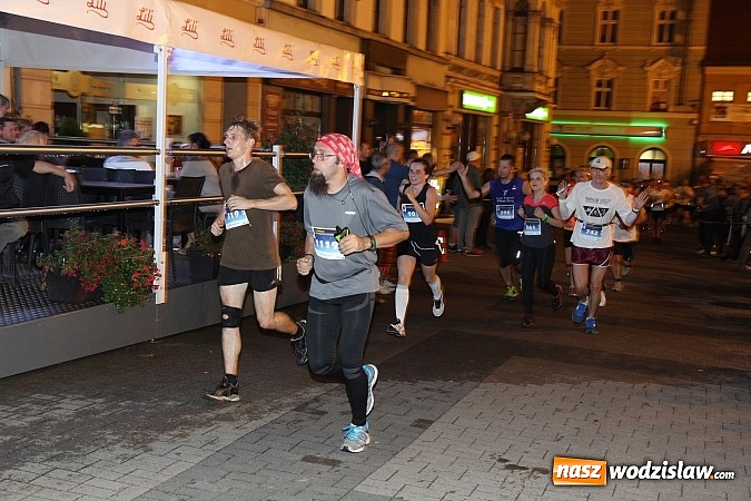 Zdjęcie w galerii na portalu naszwodzislaw.com: Mieszkańcy powiatu wodzisławskiego na trasie Rybnickiego Półmaratonu Księżycowego wiadomości z regionu