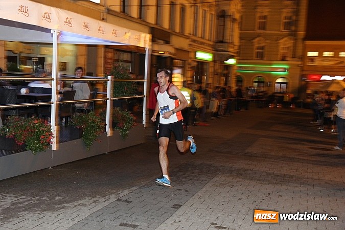 Zdjęcie w galerii na portalu naszwodzislaw.com: Mieszkańcy powiatu wodzisławskiego na trasie Rybnickiego Półmaratonu Księżycowego wiadomości z regionu