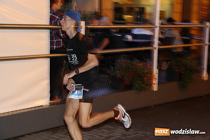 Zdjęcie w galerii na portalu naszwodzislaw.com: Mieszkańcy powiatu wodzisławskiego na trasie Rybnickiego Półmaratonu Księżycowego wiadomości z regionu