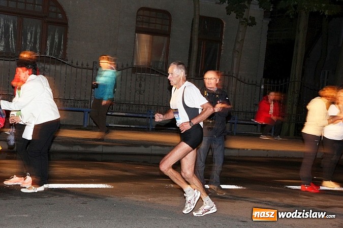 Zdjęcie w galerii na portalu naszwodzislaw.com: Mieszkańcy powiatu wodzisławskiego na trasie Rybnickiego Półmaratonu Księżycowego wiadomości z regionu