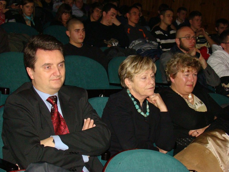 Zdjęcie w galerii na portalu naszwodzislaw.com: Wigilia w rytmie hip-hopu wiadomości z regionu