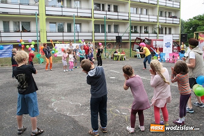 Zdjęcie w galerii na portalu naszwodzislaw.com: Było kolorowo i sportowo –  pod koniec wakacji powtórka! wiadomości z regionu