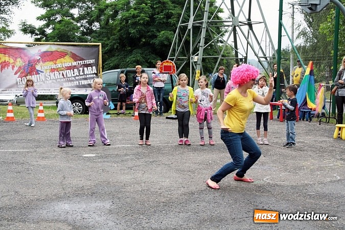 Zdjęcie w galerii na portalu naszwodzislaw.com: Było kolorowo i sportowo –  pod koniec wakacji powtórka! wiadomości z regionu