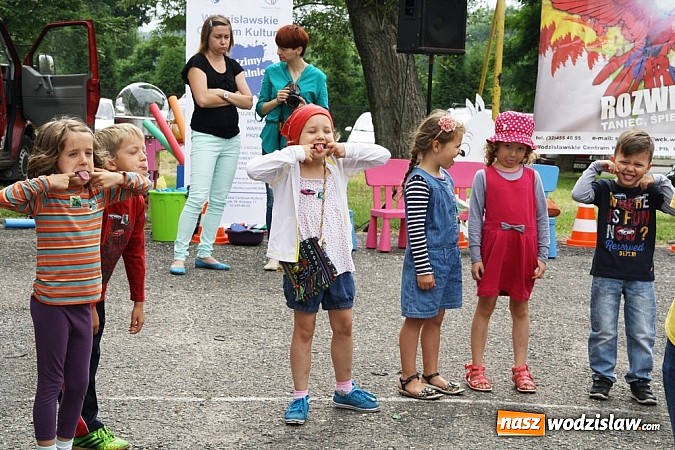 Zdjęcie w galerii na portalu naszwodzislaw.com: Było kolorowo i sportowo –  pod koniec wakacji powtórka! wiadomości z regionu