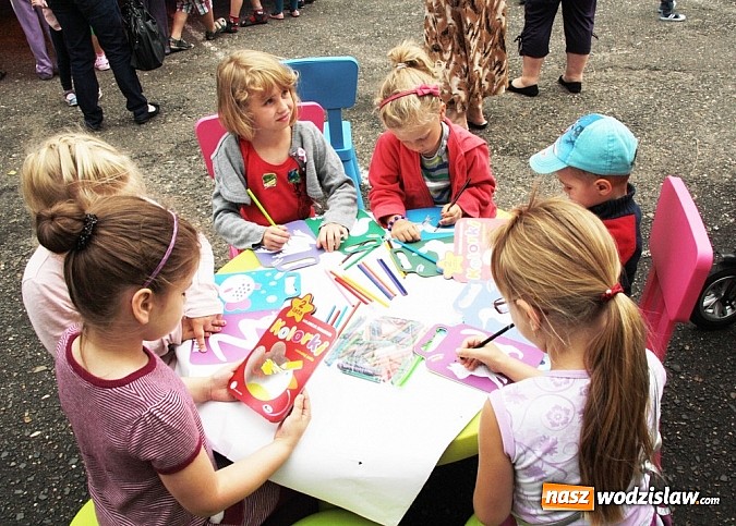 Zdjęcie w galerii na portalu naszwodzislaw.com: Było kolorowo i sportowo –  pod koniec wakacji powtórka! wiadomości z regionu
