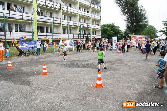 Zdjęcie w galerii na portalu naszwodzislaw.com: Było kolorowo i sportowo –  pod koniec wakacji powtórka! wiadomości z regionu