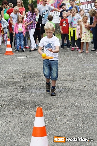 Zdjęcie w galerii na portalu naszwodzislaw.com: Było kolorowo i sportowo –  pod koniec wakacji powtórka! wiadomości z regionu