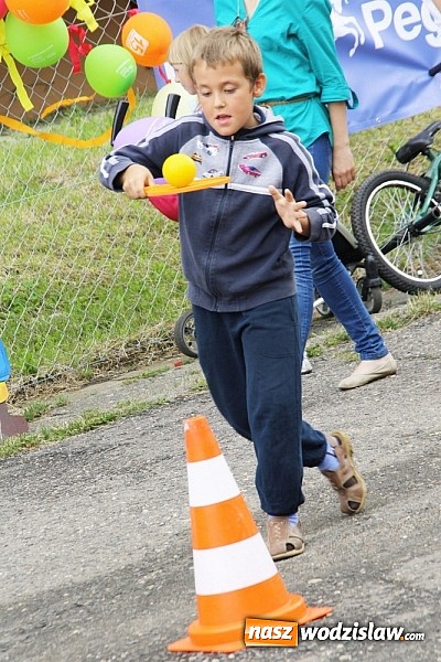 Zdjęcie w galerii na portalu naszwodzislaw.com: Było kolorowo i sportowo –  pod koniec wakacji powtórka! wiadomości z regionu