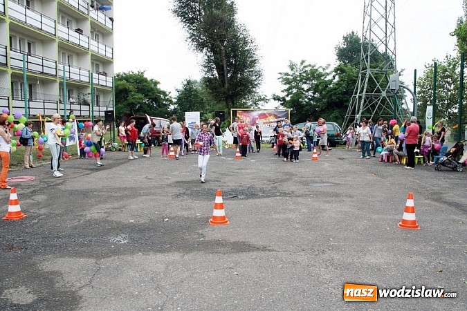 Zdjęcie w galerii na portalu naszwodzislaw.com: Było kolorowo i sportowo –  pod koniec wakacji powtórka! wiadomości z regionu