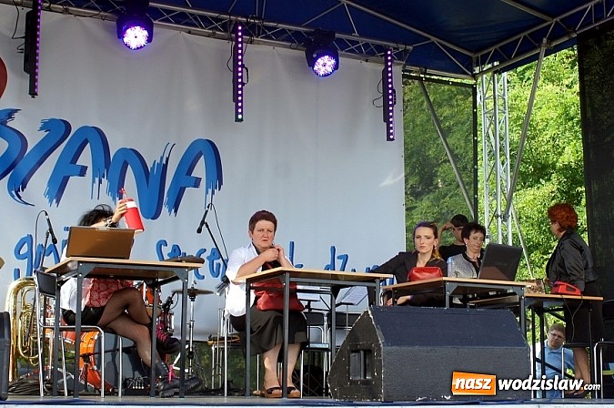 Zdjęcie w galerii na portalu naszwodzislaw.com: Trzy tysiące ludzi na festynie w Gogołowej wiadomości z regionu