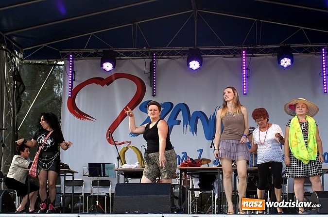 Zdjęcie w galerii na portalu naszwodzislaw.com: Trzy tysiące ludzi na festynie w Gogołowej wiadomości z regionu