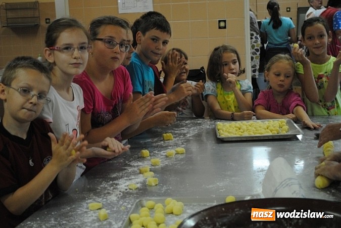 Zdjęcie w galerii na portalu naszwodzislaw.com: Wakacyjna Kuchnia Babci w Godowie wiadomości z regionu