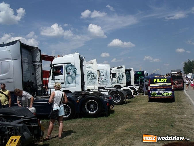 Zdjęcie w galerii na portalu naszwodzislaw.com: Tłumy na zlocie Master Truck 2014 wiadomości z regionu