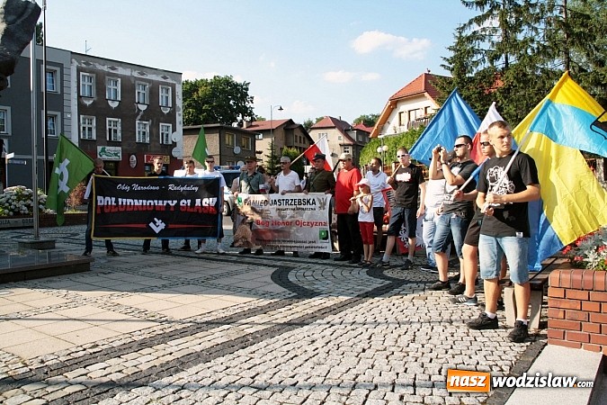 Zdjęcie w galerii na portalu naszwodzislaw.com: Marsz Wyzwolenia Wodzisławia przeszedł ulicami miasta już po raz trzeci! wiadomości z regionu
