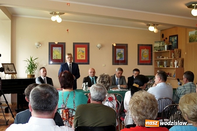 Zdjęcie w galerii na portalu naszwodzislaw.com: Spotkanie z posłem w sprawie autostrady wiadomości z regionu