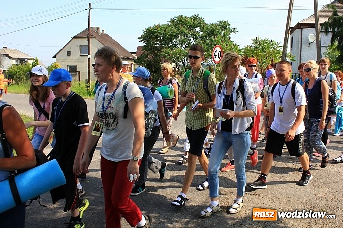 Zdjęcie w galerii na portalu naszwodzislaw.com: 224 osoby pielgrzymują z Lubomi do Częstochowy.  wiadomości z regionu