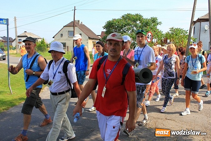 Zdjęcie w galerii na portalu naszwodzislaw.com: 224 osoby pielgrzymują z Lubomi do Częstochowy.  wiadomości z regionu