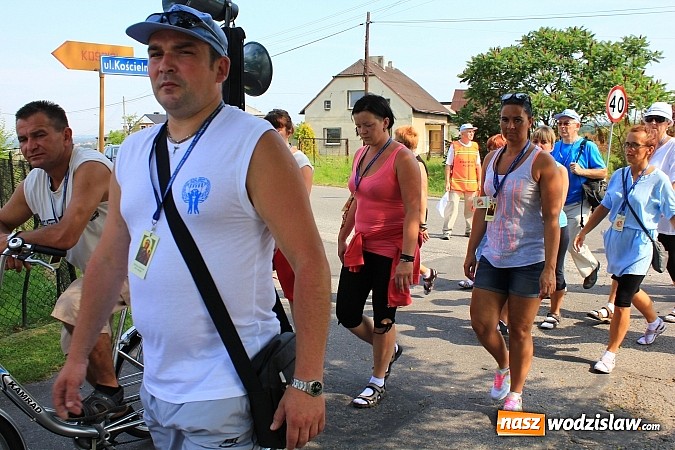 Zdjęcie w galerii na portalu naszwodzislaw.com: 224 osoby pielgrzymują z Lubomi do Częstochowy.  wiadomości z regionu