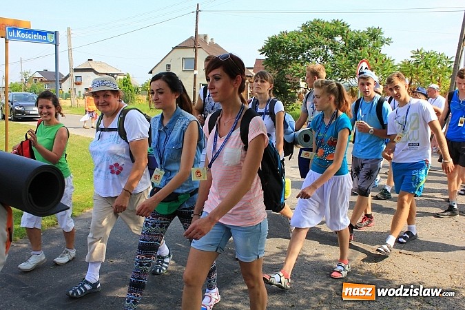 Zdjęcie w galerii na portalu naszwodzislaw.com: 224 osoby pielgrzymują z Lubomi do Częstochowy.  wiadomości z regionu
