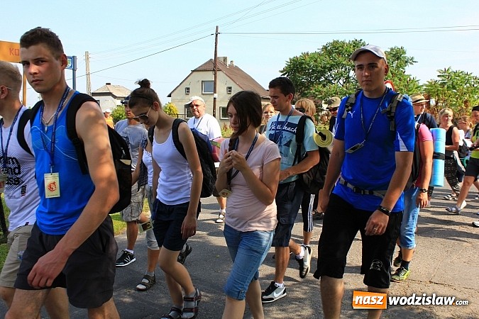 Zdjęcie w galerii na portalu naszwodzislaw.com: 224 osoby pielgrzymują z Lubomi do Częstochowy.  wiadomości z regionu