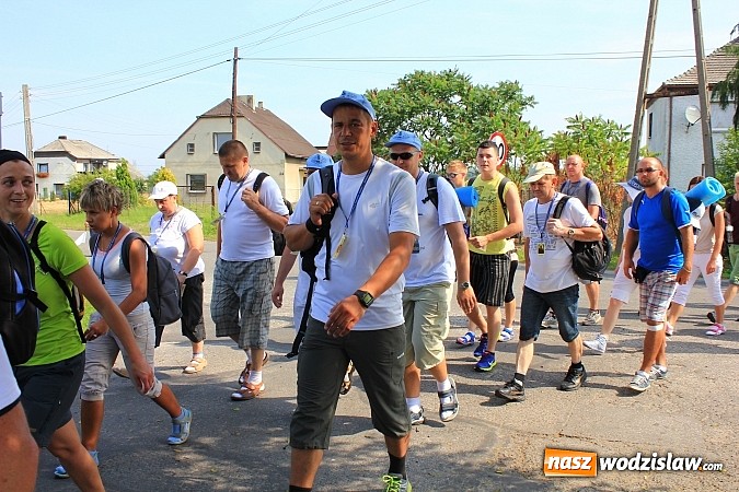 Zdjęcie w galerii na portalu naszwodzislaw.com: 224 osoby pielgrzymują z Lubomi do Częstochowy.  wiadomości z regionu