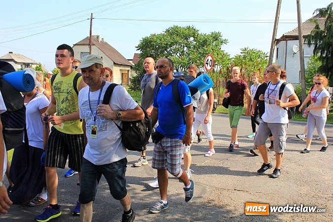 Zdjęcie w galerii na portalu naszwodzislaw.com: 224 osoby pielgrzymują z Lubomi do Częstochowy.  wiadomości z regionu