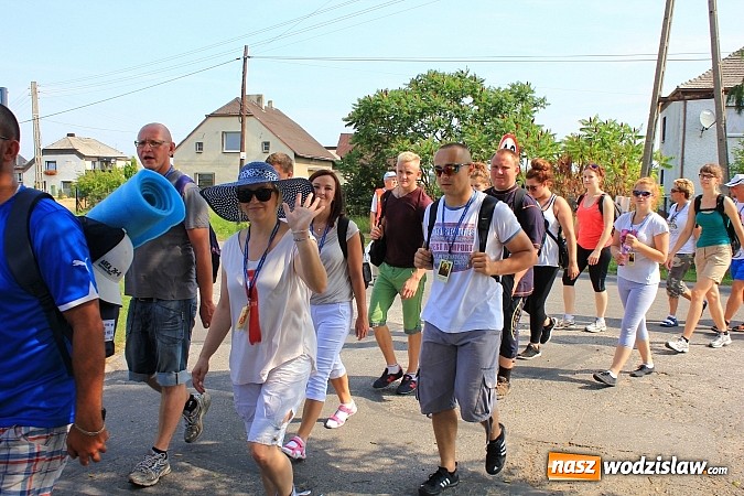 Zdjęcie w galerii na portalu naszwodzislaw.com: 224 osoby pielgrzymują z Lubomi do Częstochowy.  wiadomości z regionu