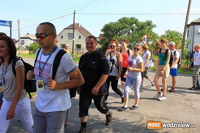 Zdjęcie w galerii na portalu naszwodzislaw.com: 224 osoby pielgrzymują z Lubomi do Częstochowy.  wiadomości z regionu