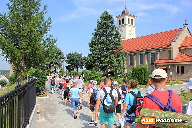 Zdjęcie w galerii na portalu naszwodzislaw.com: 224 osoby pielgrzymują z Lubomi do Częstochowy.  wiadomości z regionu