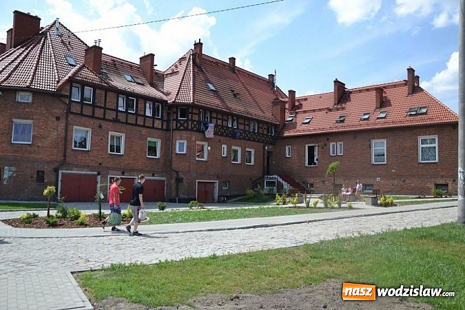 Zdjęcie w galerii na portalu naszwodzislaw.com: Kolonia Emma znów zmienia swoje oblicze wiadomości z regionu