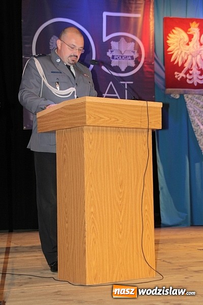 Zdjęcie w galerii na portalu naszwodzislaw.com: Święto Policji. 92 funkcjonariuszy otrzymało awanse wiadomości z regionu