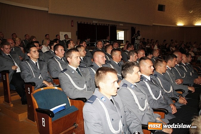 Zdjęcie w galerii na portalu naszwodzislaw.com: Święto Policji. 92 funkcjonariuszy otrzymało awanse wiadomości z regionu